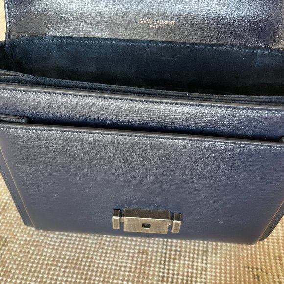 Yves Saint Laurent medium Bellechasse crossbody / Deep Marine YSL PLB482051-1217 - Picture 13 of 16